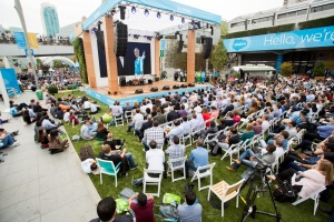 dreamforce salesforce konferans